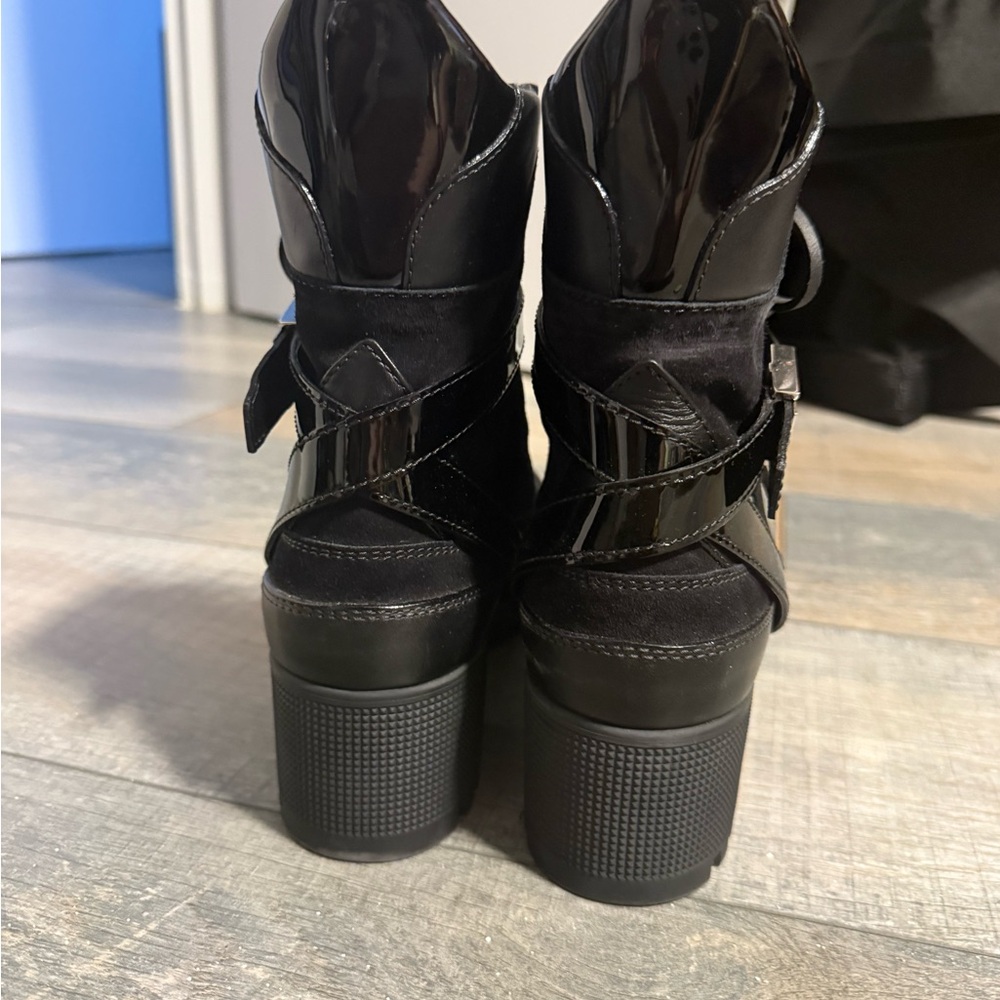 Louis Vuitton Laureate platform dessert boot - Picture 2 of 7